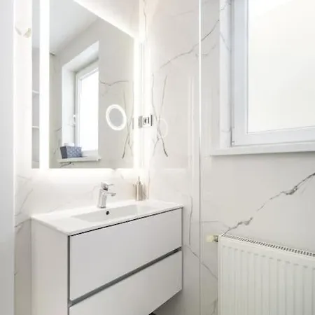 Apartament Triplex Rooftop - Parlement View & Jacuzzi