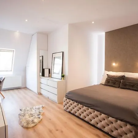 Apartament Triplex Rooftop - Parlement View & Jacuzzi Budapeszt